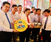Khai mạc Chương trình "Tinh hoa làng nghề và đặc sản vùng miền 2024"