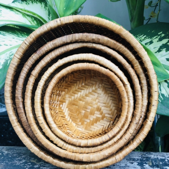 Rổ tre đan thủ công