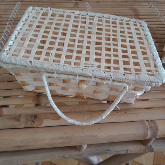 Giỏ quà tre